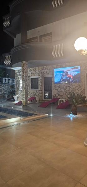 Aphrodite Apartment